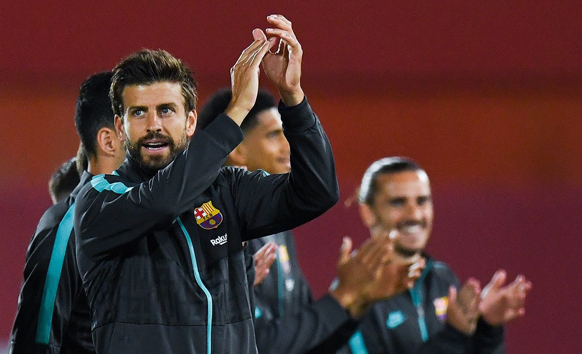 Gerard Piqué, applauding after the victory against the Mallorca