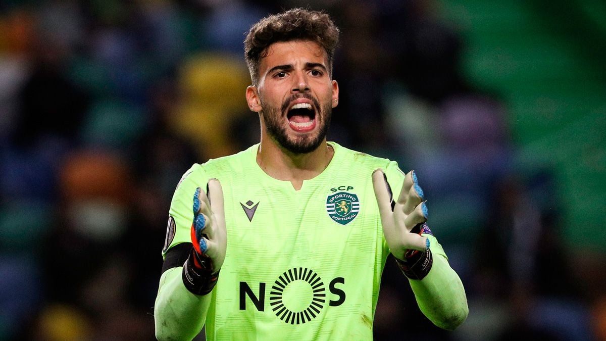Luís Maximiano en un partido con el Sporting de Portugal en la Europa League