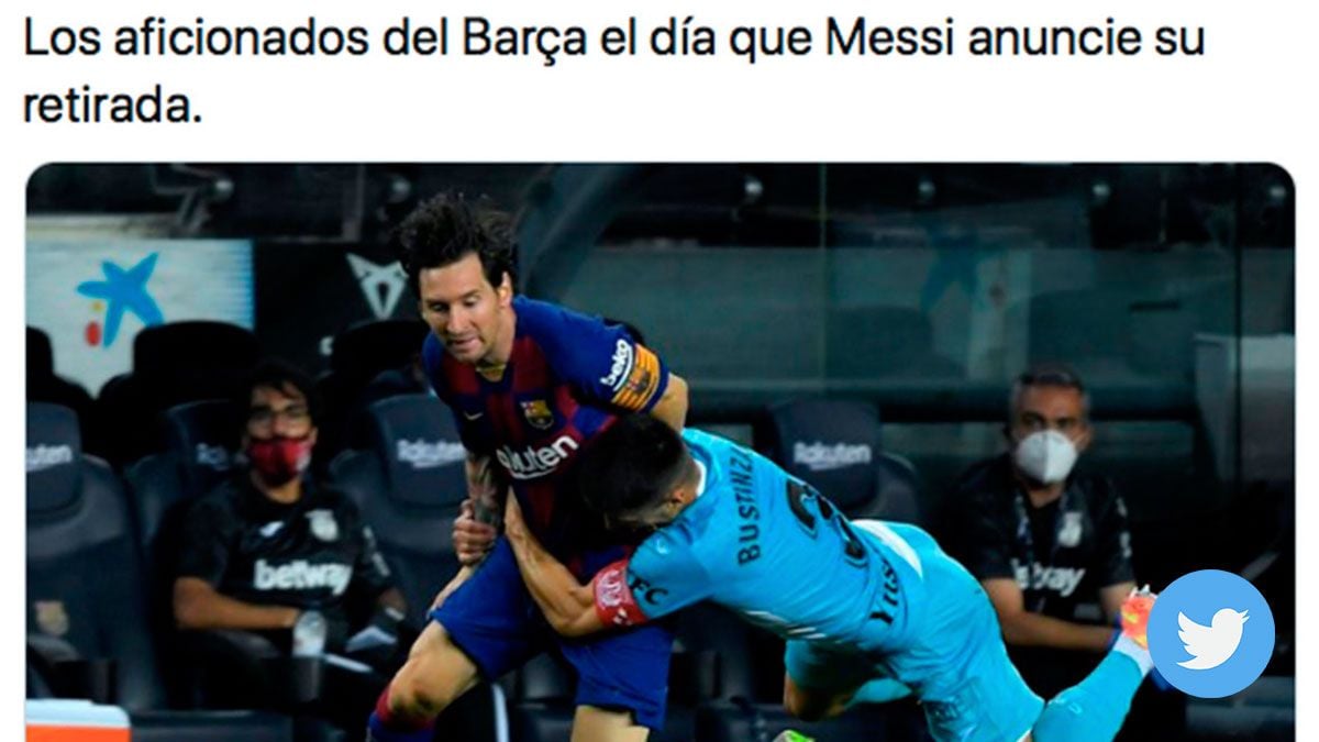 Leo Messi, sufriendo un placaje de Bustinza en el Barça-Leganés