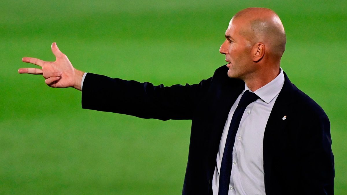 Zinedine Zidane en un partido del Real Madrid en LaLiga