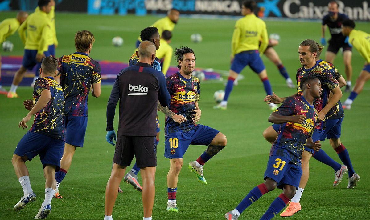The FC Barcelona, during the warming before playing against the Leganés