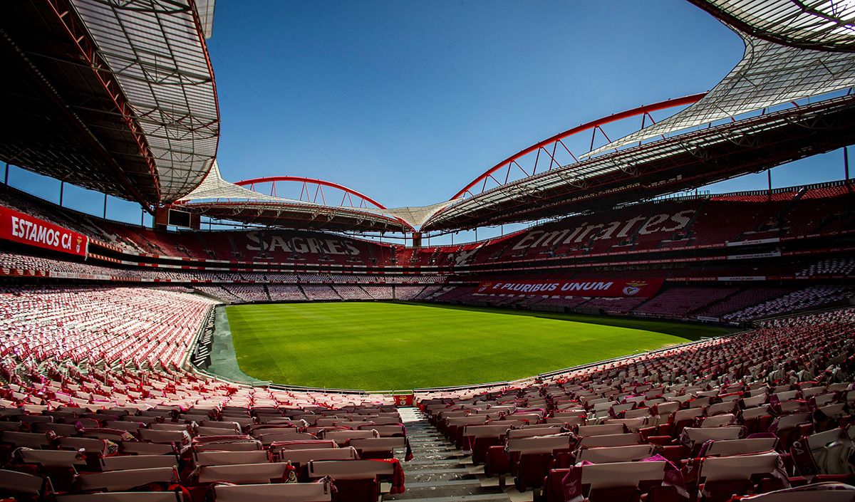 The Stadium Da Luz of the Benfica, empty in an image of archive