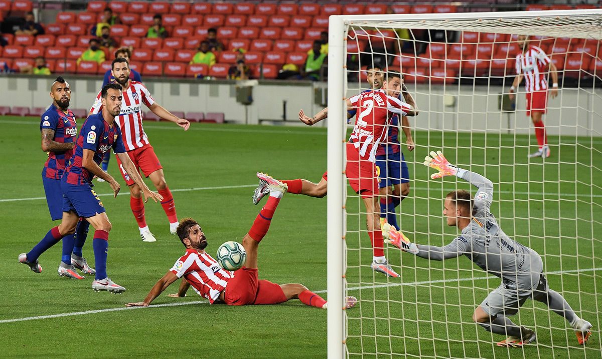 Diego Costa, scoring in own goal in the Camp Nou