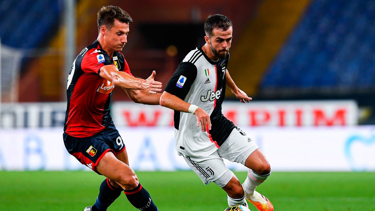 Miralem Pjanic in a match of Juventus in the Serie A