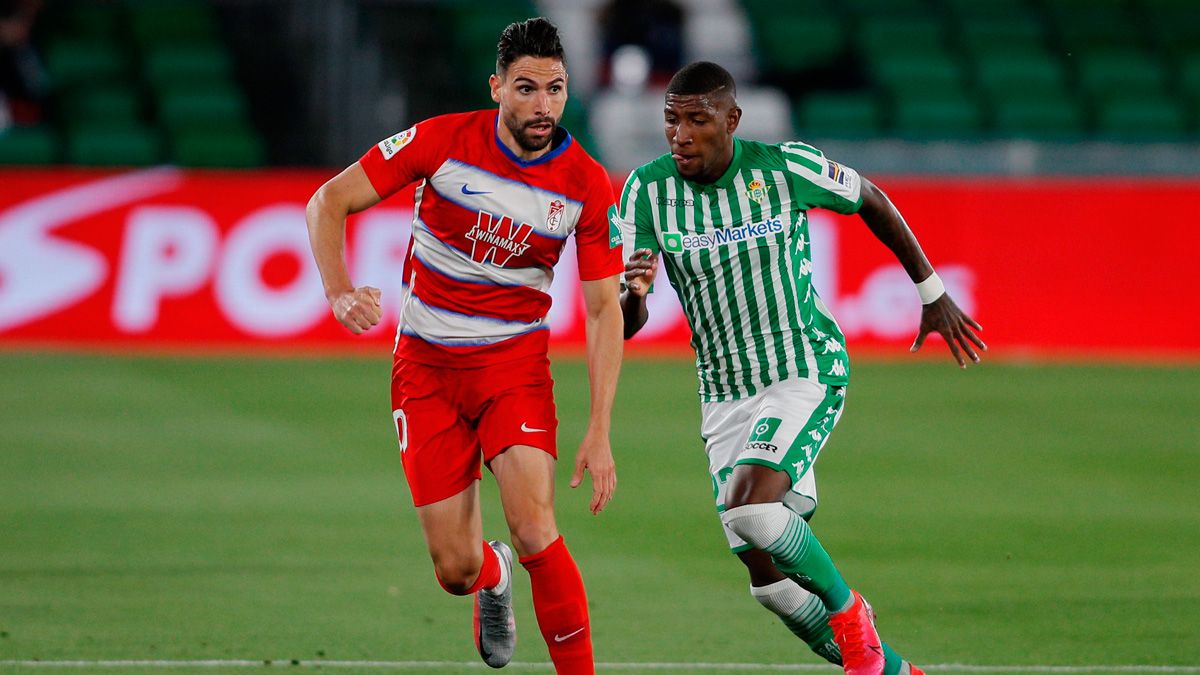 Emerson in a match of Real Betis in LaLiga