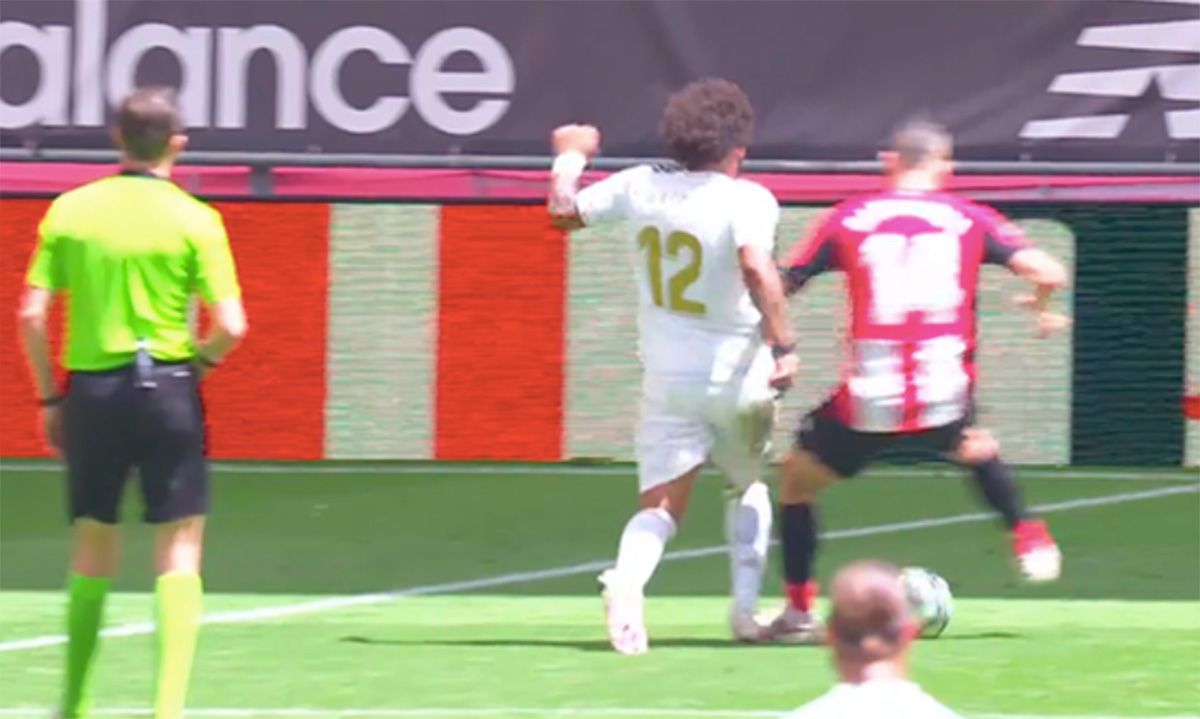 Marcelo Vieira suffers a penalty against the Athletic