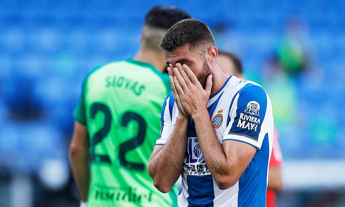 David López se lamenta durante el Espanyol-Leganés