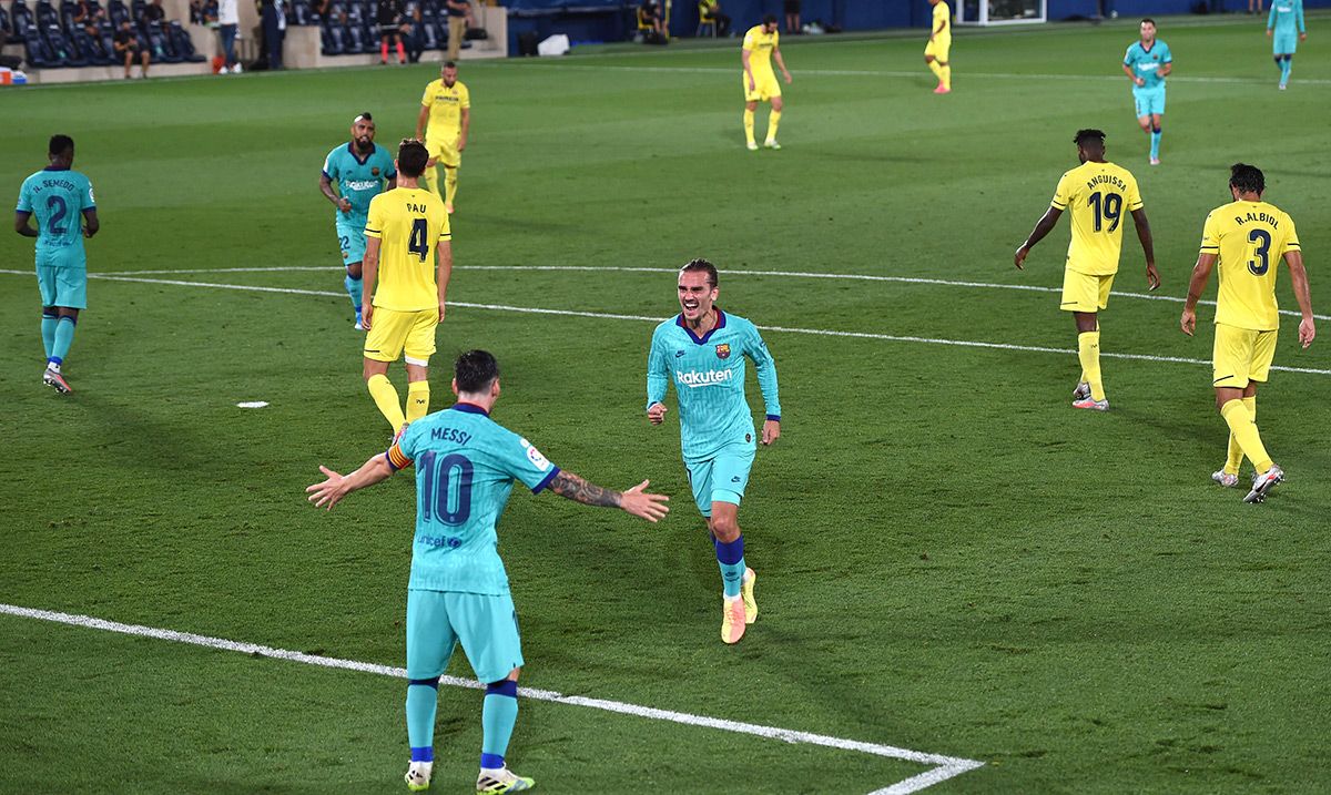 Antoine Griezmann and Leo Messi, celebrating the great goal against the Villarreal