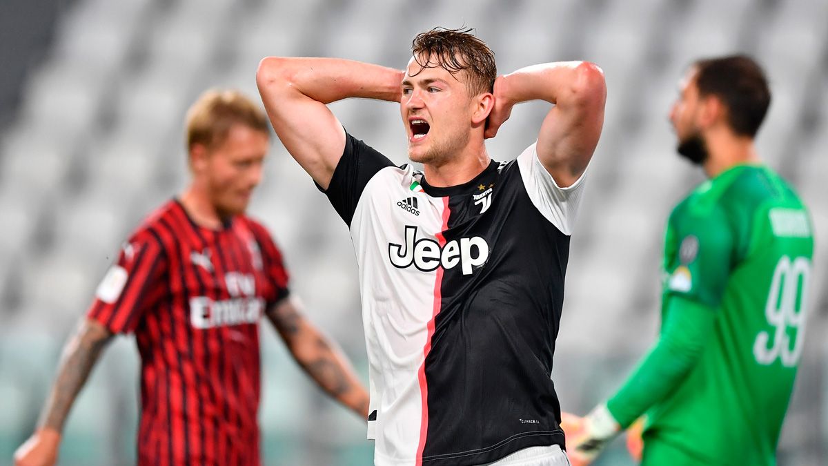 Matthijs de Ligt in a match of Juventus in the Coppa Italia