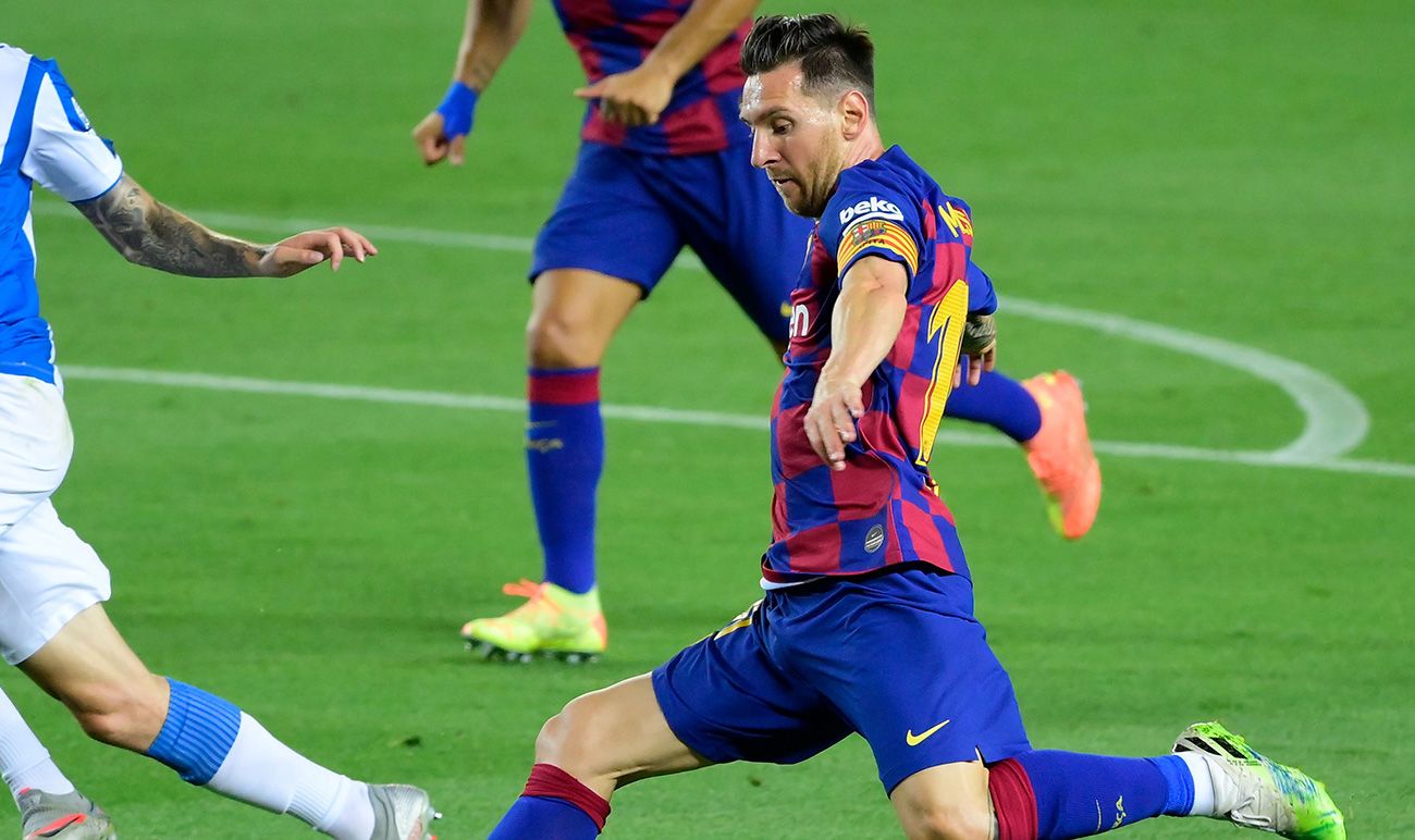Messi shoots to door in the derbi