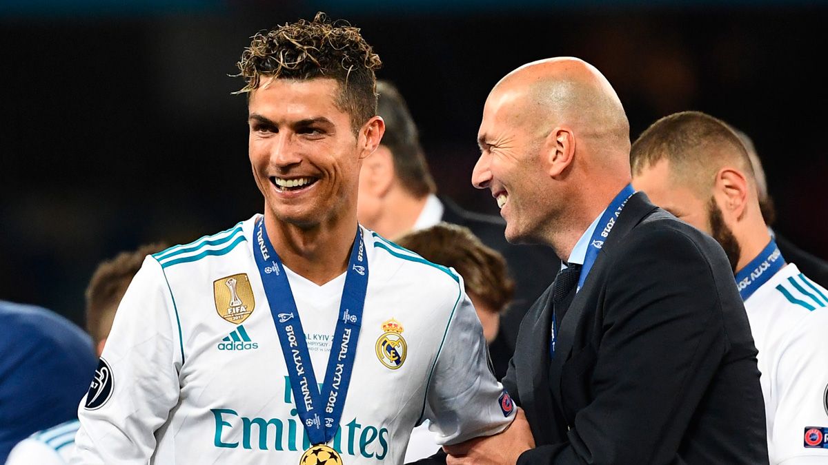 Cristiano Ronaldo and Zinedine Zidane in a celebration of Real Madrid