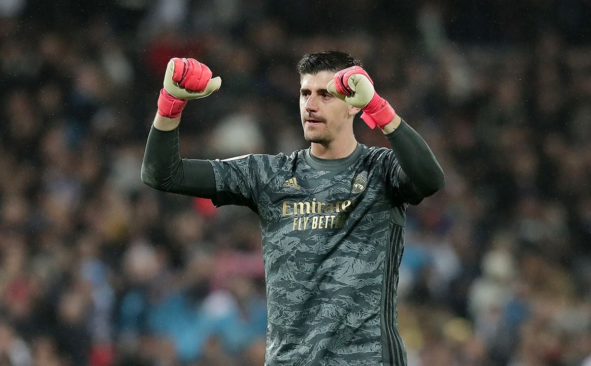 Thibaut Courtois, celebrating the title harvested by the Real Madrid