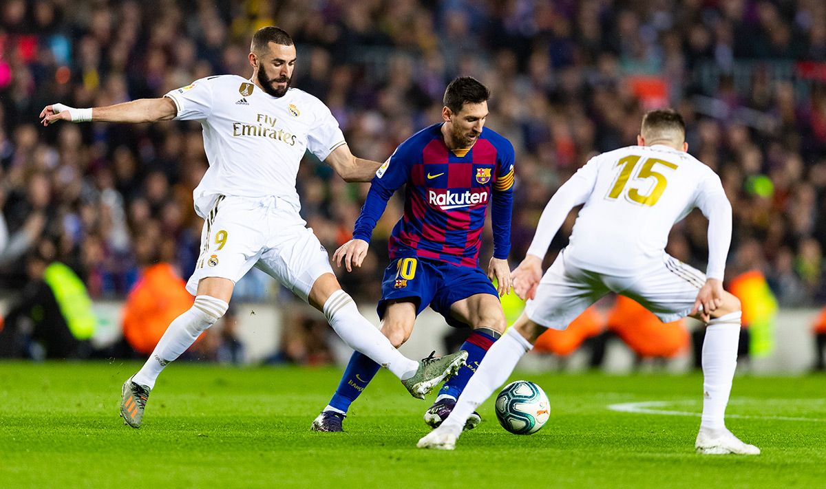 Leo Messi and Karim Benzema, face to face in a Clásico