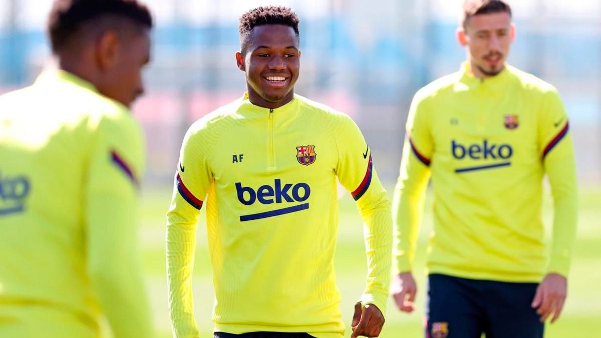 Ansu Fati in a training session of the first team of Barça | FCB