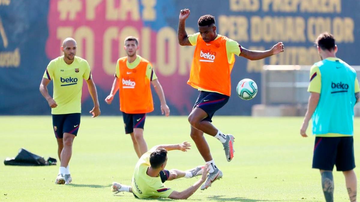 Junior Firpo en una sesión de entrenamiento del Barça | FCB