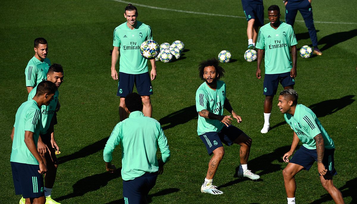 Training of the Real Madrid, with Mariano Díaz to the right