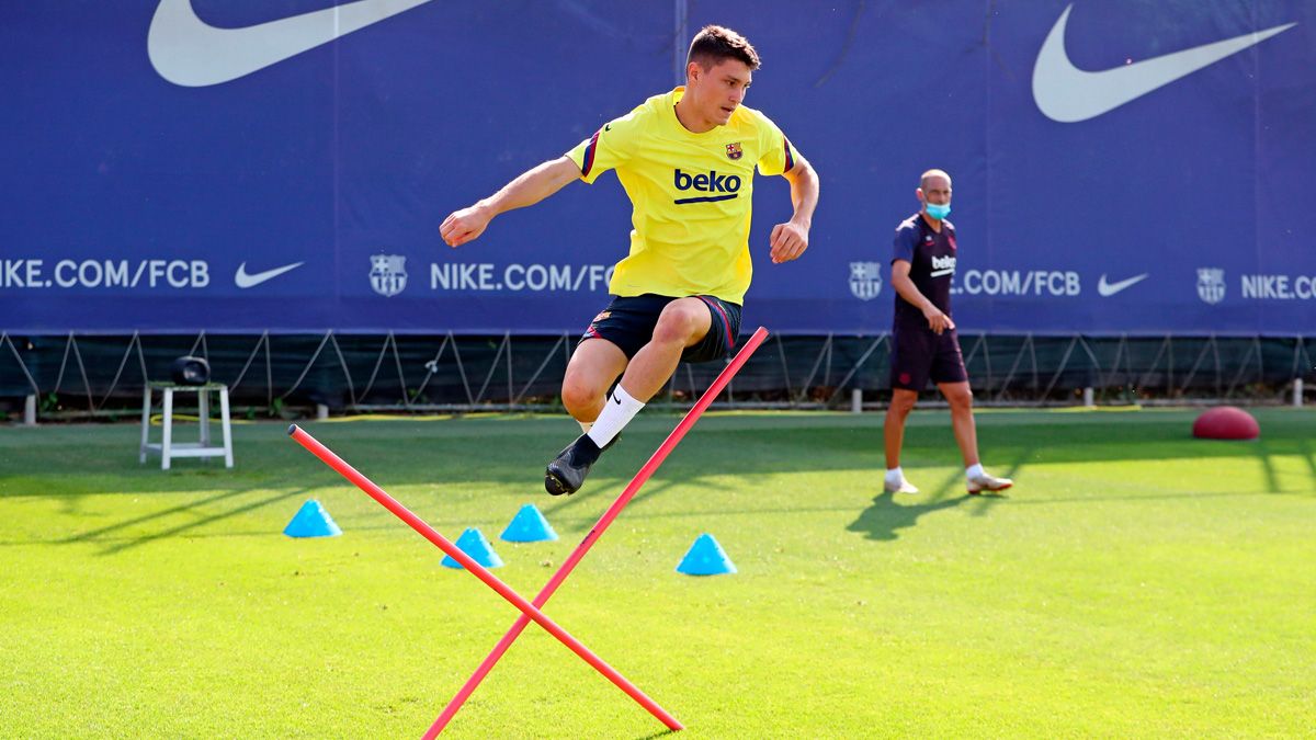 Jorge Cuenca in a training session of the first team of Barça | FCB