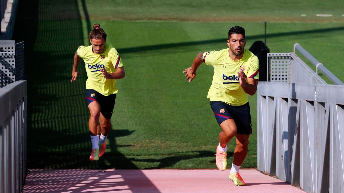 Luis Suárez y Antoine Griezmann en una sesión de entrenamiento del Barça | FCB