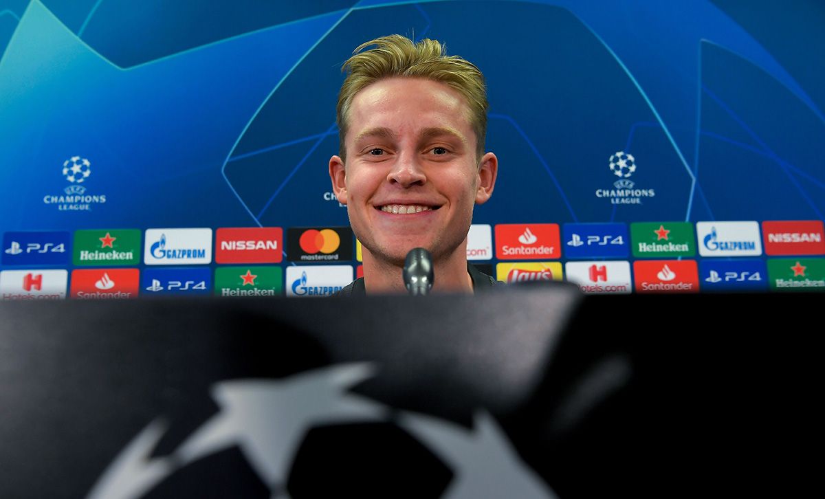Frenkie de Jong, in press conference with the FC Barcelona