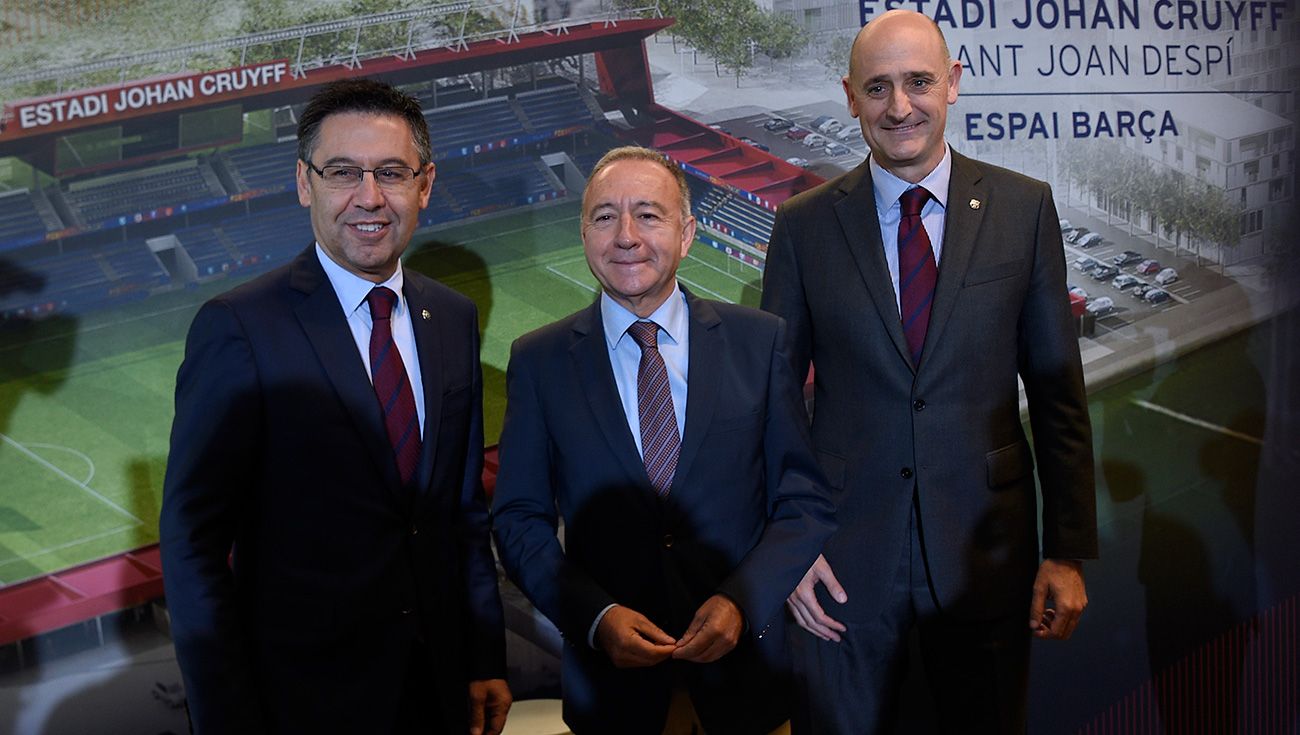 Jordi Moix and Bartomeu in an act of the Barça