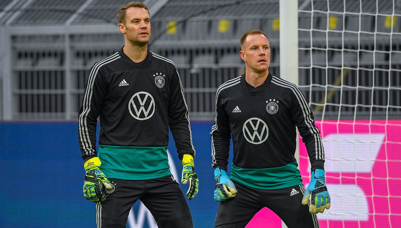 Manuel Neuer y Ter Stegen en un entrenamiento de Alemania