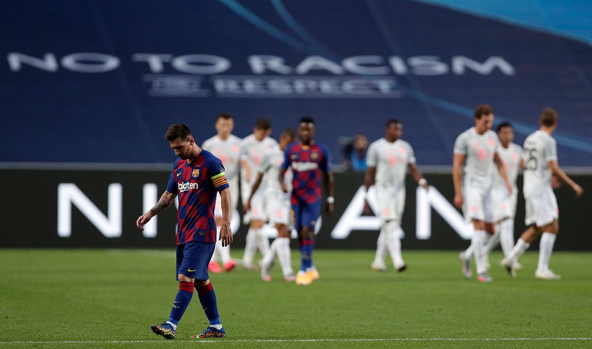 Messi, hundido tras el cuarto gol del Bayern Múnich al FC Barcelona
