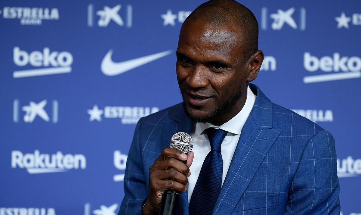 Éric Abidal, durante una rueda de prensa con el FC Barcelona