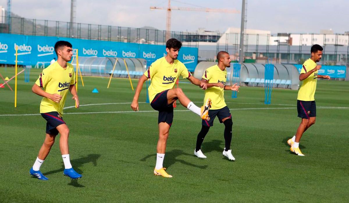 Trincao, Pedri, Rafinha, Matheus and Wagué, during a training