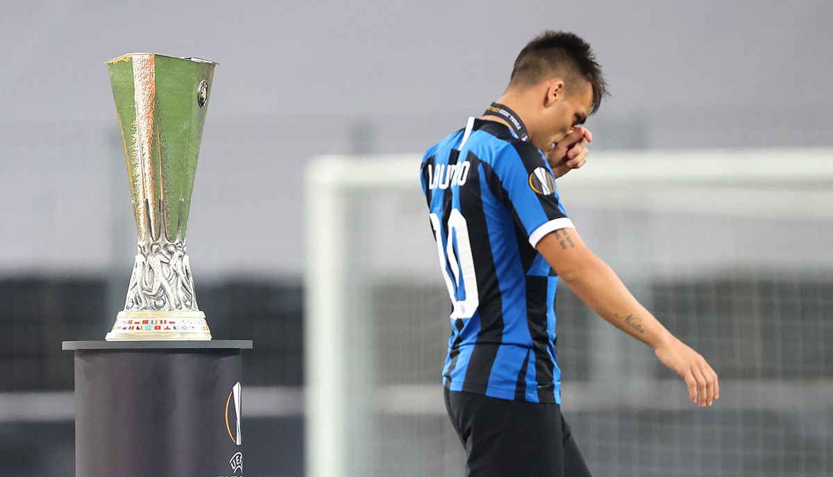 Lautaro Martínez, sad after losing the UEFA Europe League