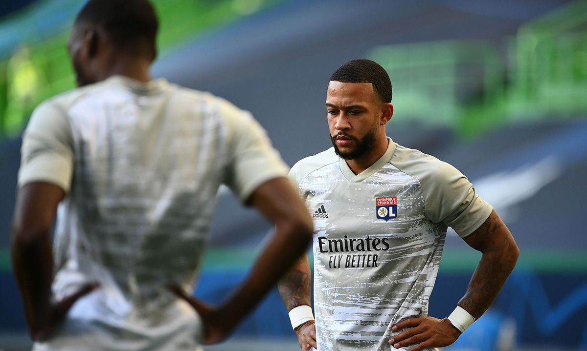 Memphis Depay, during a warming with the Olympique of Lyon