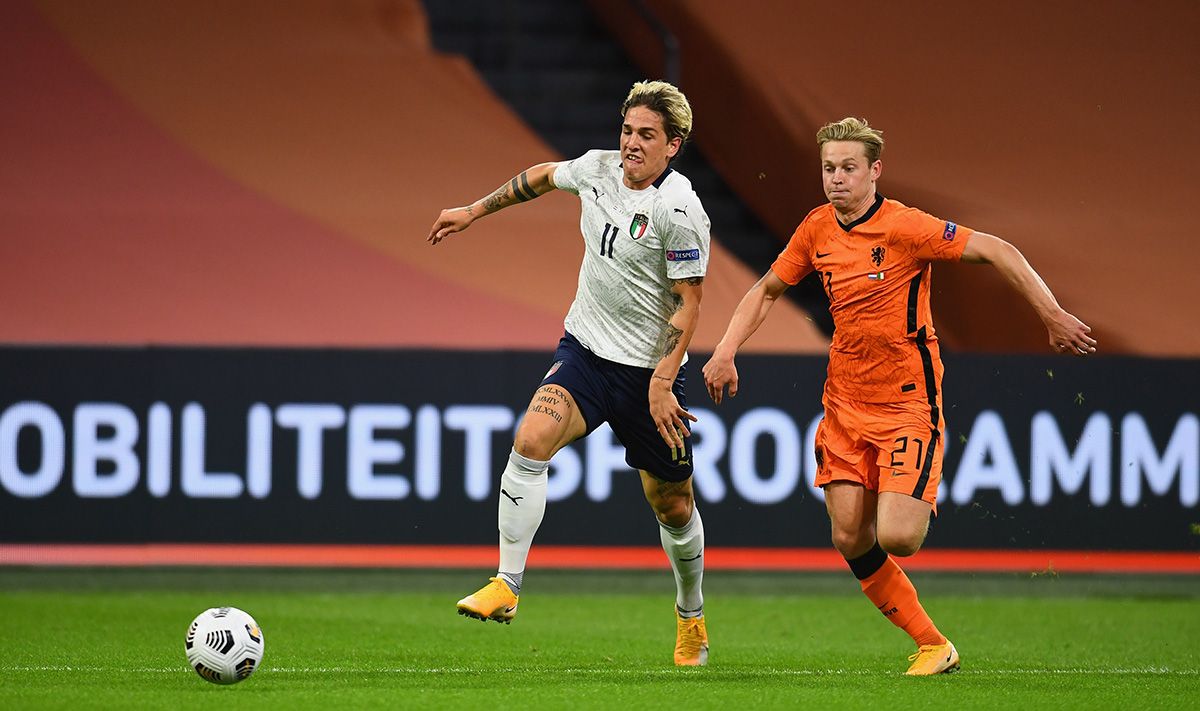 Frenkie de Jong, during a match against the national team of Italy