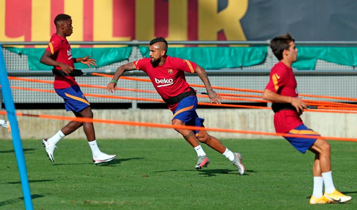 Arturo Vidal en un entrenamiento del Barça