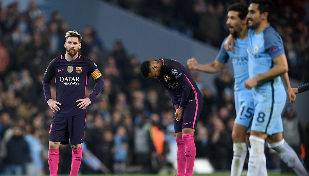 Leo Messi, cabizbajo tras perder contra el Manchester City