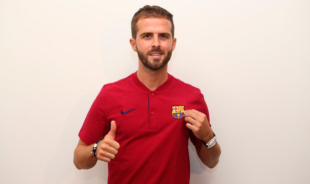 Miralem Pjanic, new player of the FC Barcelona