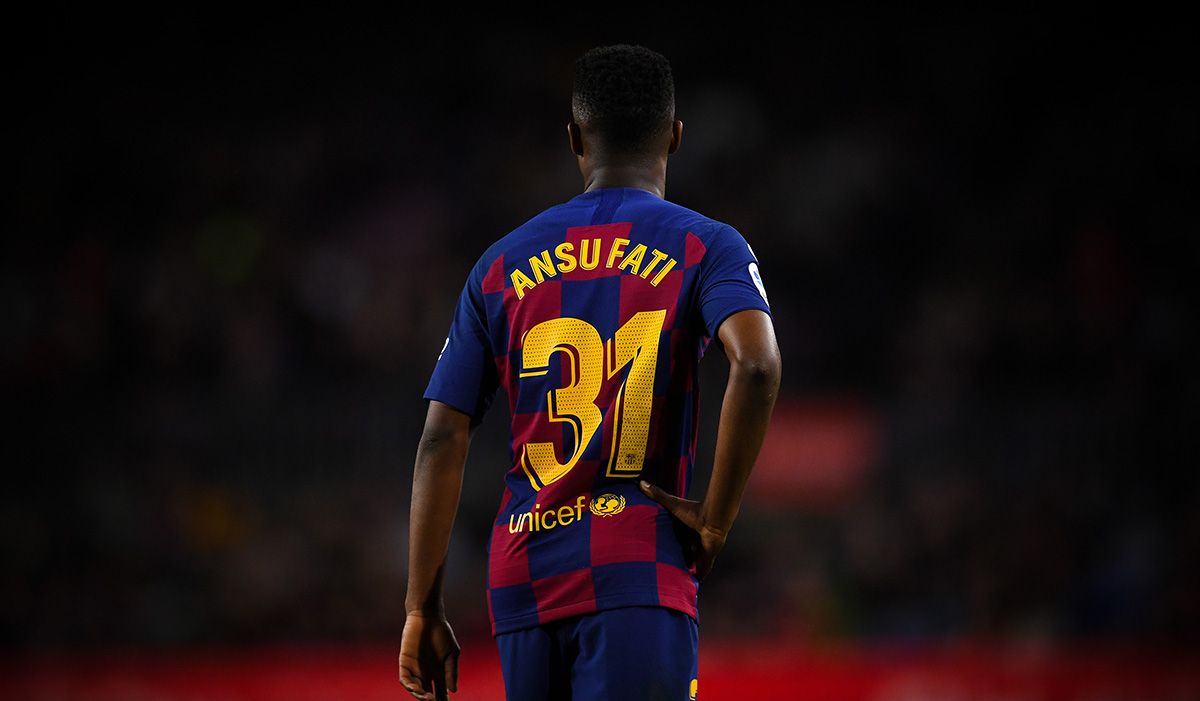 Ansu Fati, durante un partido con el FC Barcelona en el Camp Nou