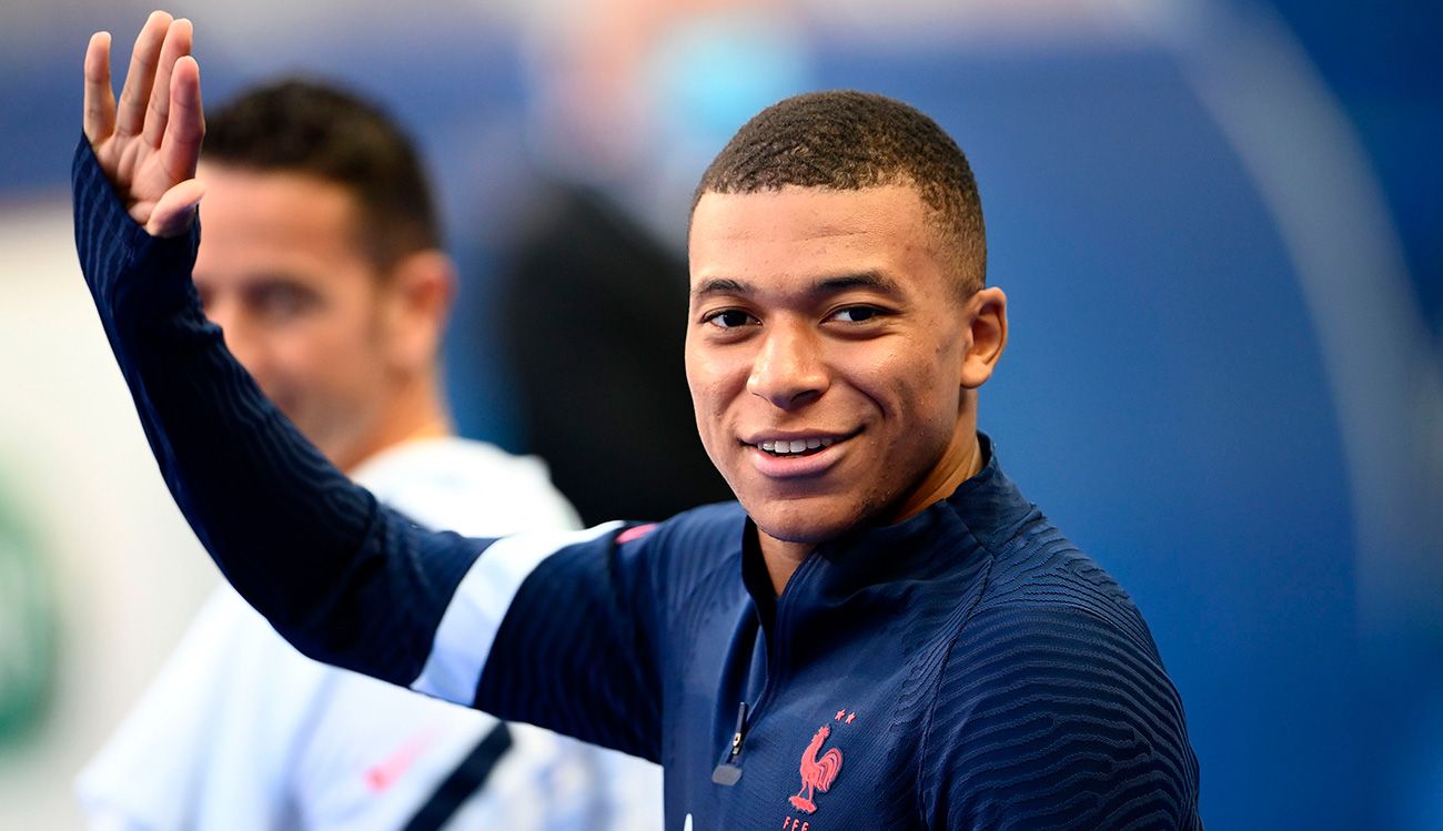 Kylian Mbappé en un entrenamiento con Francia