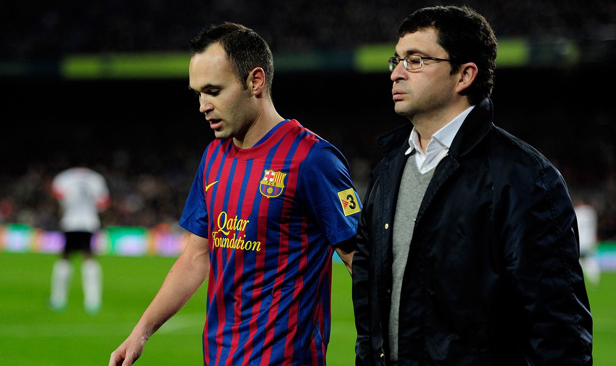 Ricard Pruna and Andrés Iniesta, in an image of archive