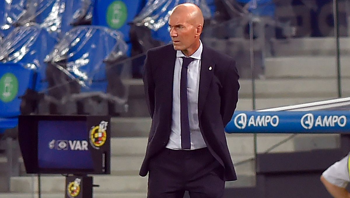 Zidane durante el Real Sociedad-Real Madrid