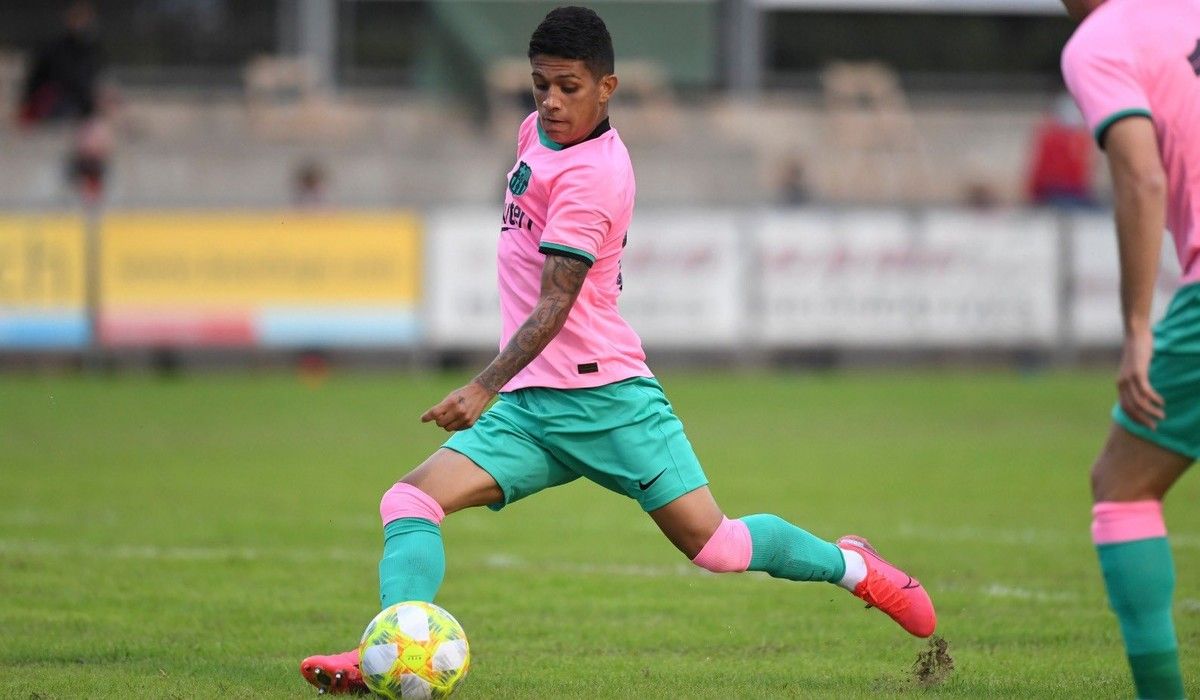 Gustavo Maia en un partido del Barça B