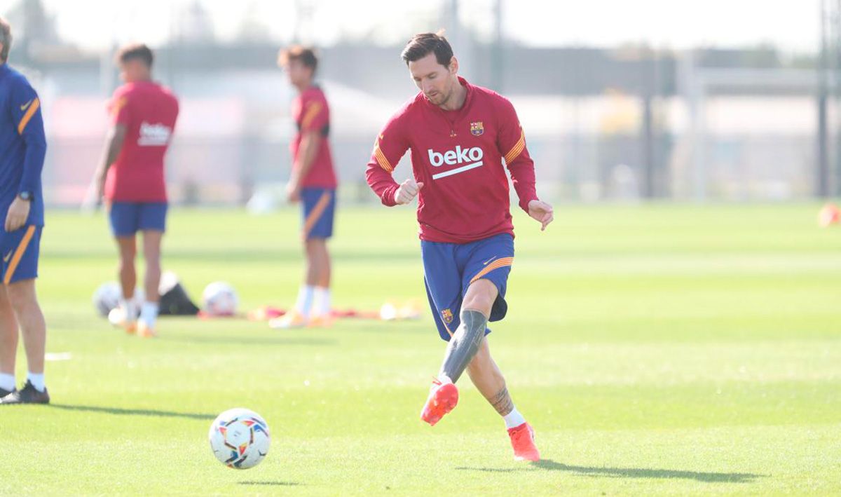 Leo Messi en un entrenamiento con el Barça