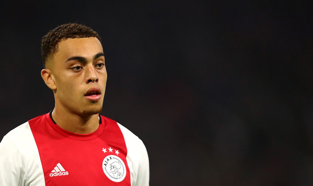 Sergiño Dest, in a party against the Ajax