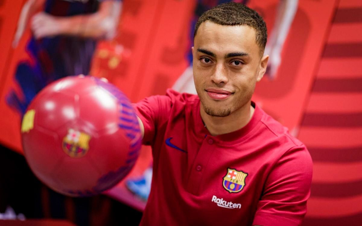 Sergiño Dest, in an image published by the FC Barcelona