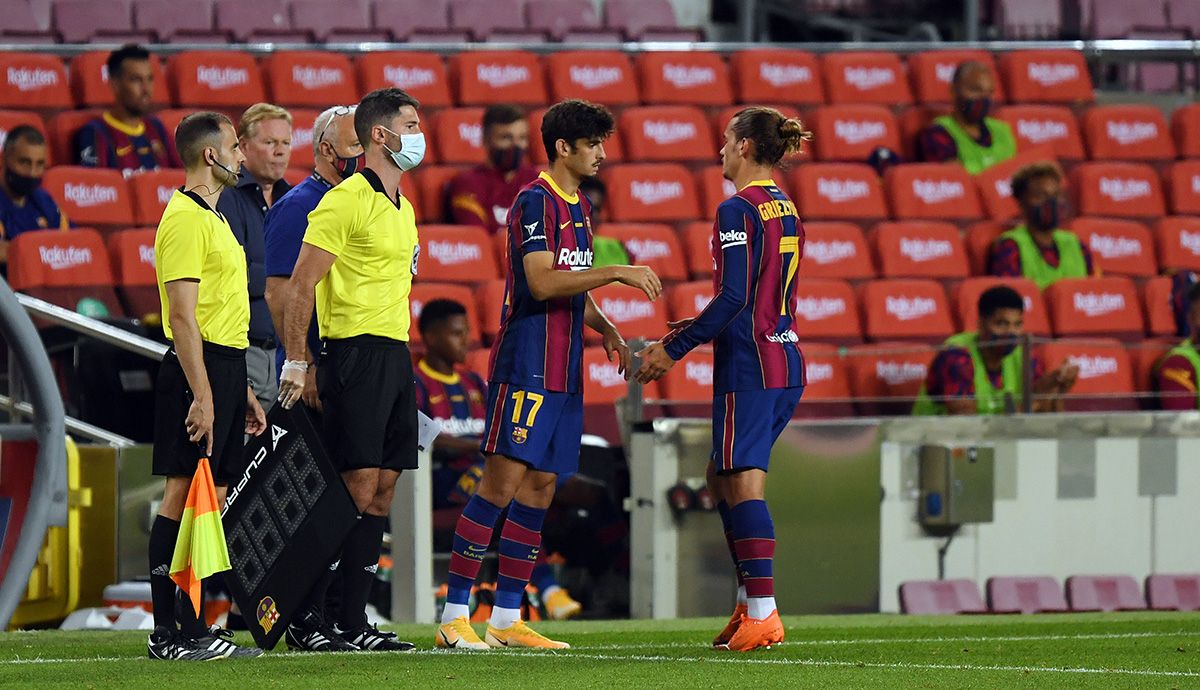 Francisco Trincao, going into the field by Antoine Griezmann