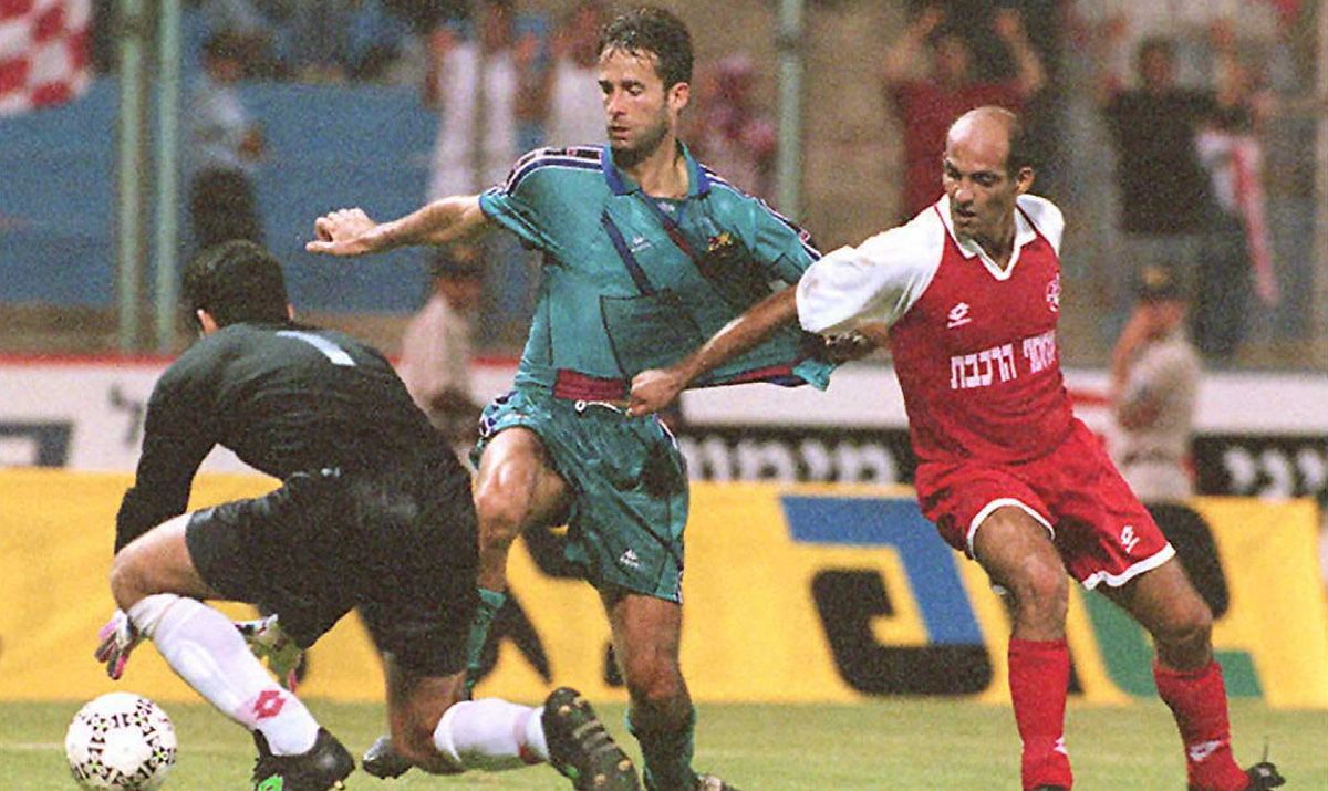 Meho Kodro, during a match with the FC Barcelona in the nineties