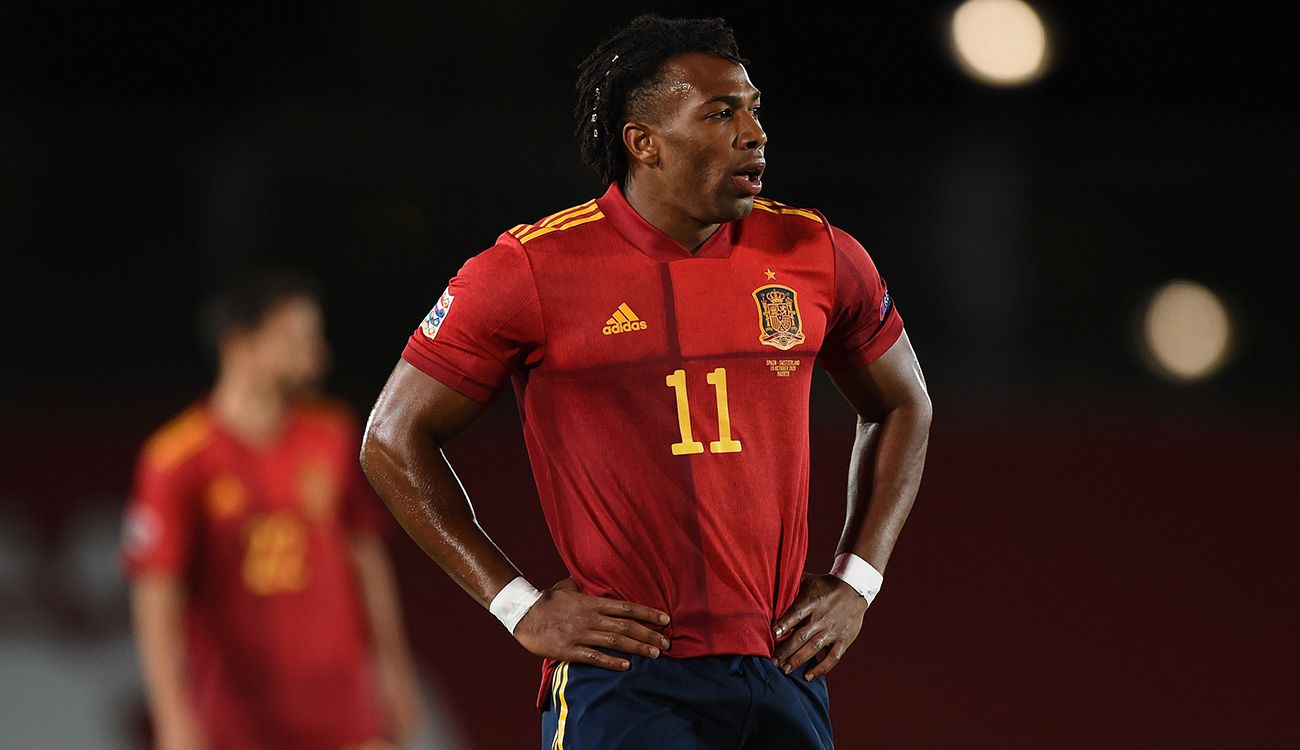 Adama Traoré en el España-Suiza de la Nations League