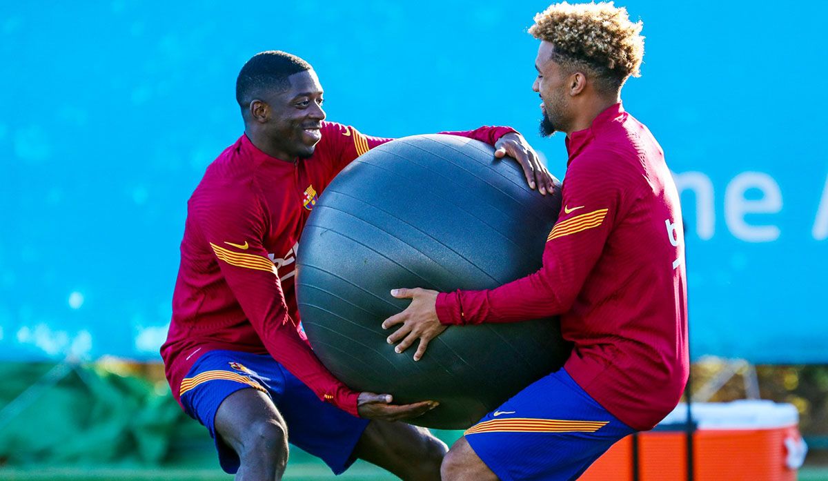 Dembele y de la Fuente en un entrenamiento