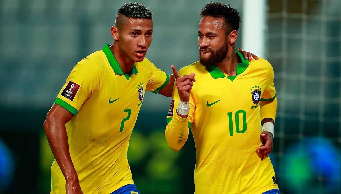 Neymar Jr And Richarlison celebrate a so much of Brazil