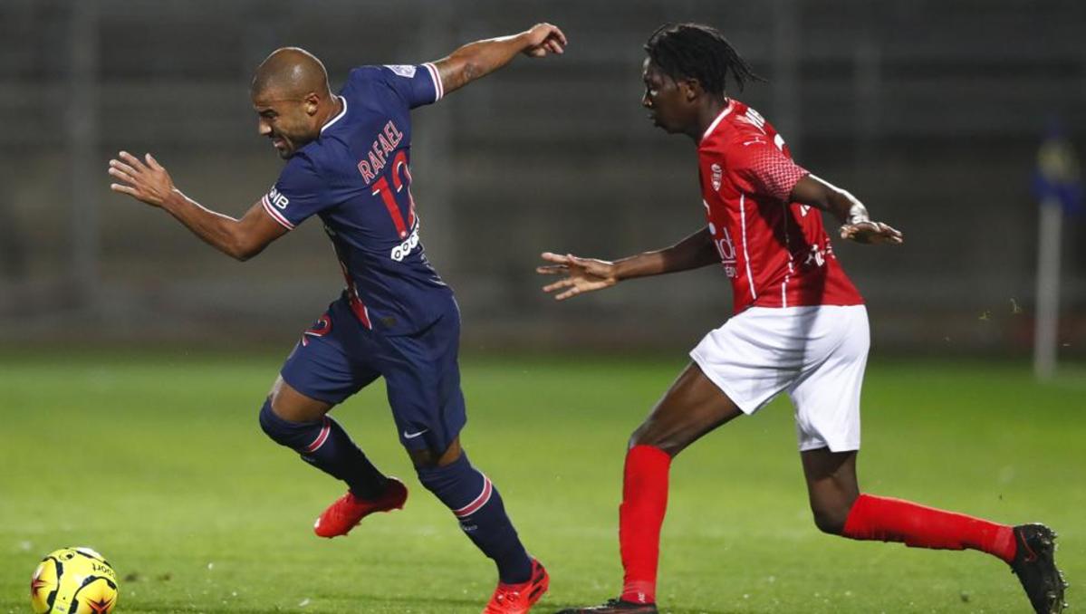 Rafinha Alcántara debuts with the PSG