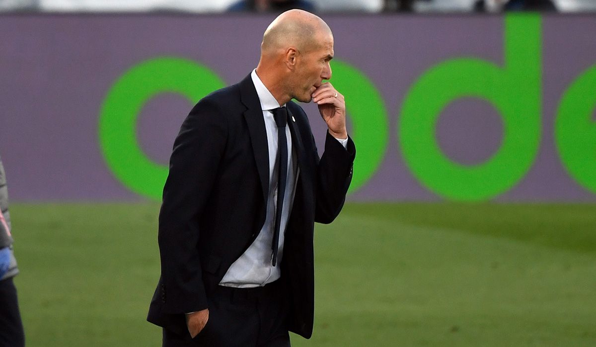 Zidane durante el Madrid-Cádiz de Liga