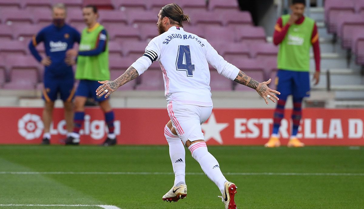 Ramos celebrates a goal in the Camp Nou